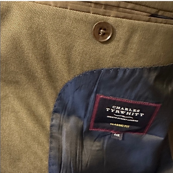 Charles Tyrwhitt Men's Green Suit - Picture 4 of 11